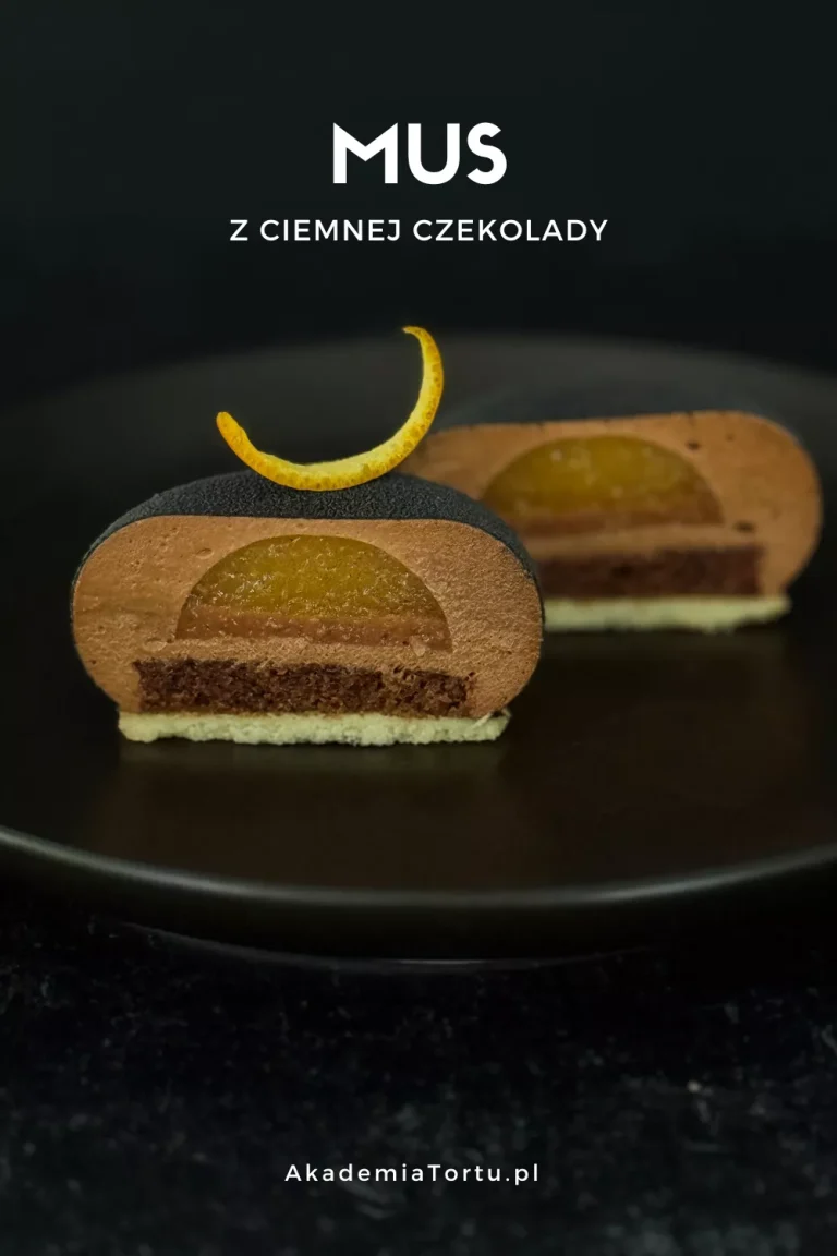 Mus z ciemnej czekolady